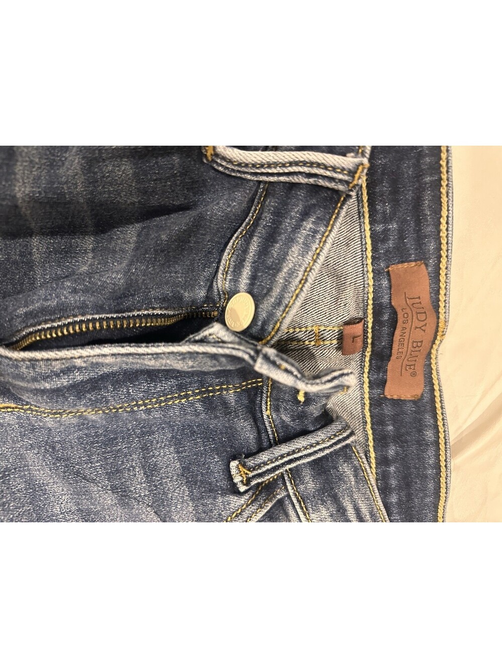Judy Blue Shorts Womens Large Blue Denim Distressed Cut Off Frayed Hem Stretch - Picture 2 of 9